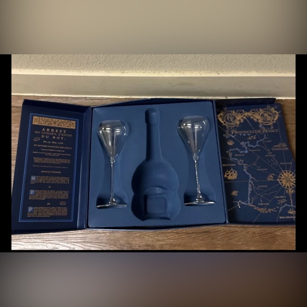 MAISON De VENOGE Epernay LOUIS XV Champagne/Flutes Fleur Box (3 Set Available)